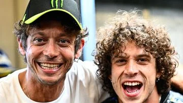 Rossi Kaget Bezzecchi Dihukum Tak Bisa Balapan di MotoGP Ceko: Kejutan Besar di Dunia Balap