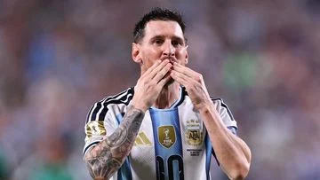Sepakbola Tercipta untuk Lionel Messi: Keajaiban di Lapangan