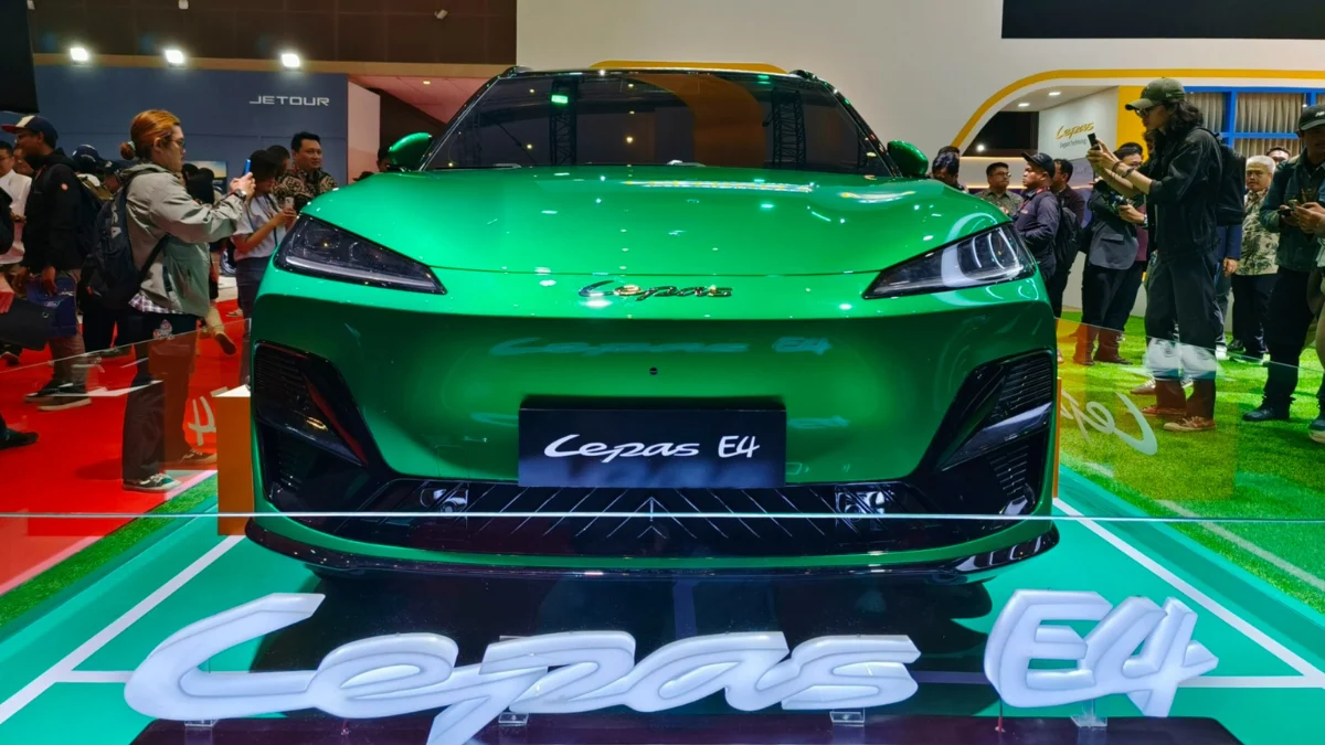 Lepas E4 Resmi Melantai di Indonesia, Banderol Rp349 Juta, Membawa Revolusi Mobil Listrik