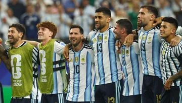 Romero ke Messi: Kamu Akan Bertahan Dua Tahun Lagi, Kan? Pertanyaan yang Menggantung di Udara
