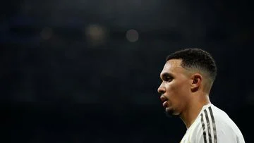 Mourinho Rekrut Dumfries, Bagaimana Nasib Alexander-Arnold di Real Madrid? Pertanyaan Besar di Kawasan Santiago Bernabeu