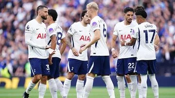 Skuad Mahal Tottenham Masih Ompong, Ukir Sejarah Buruk: Drama Tanpa Gol di Anfield